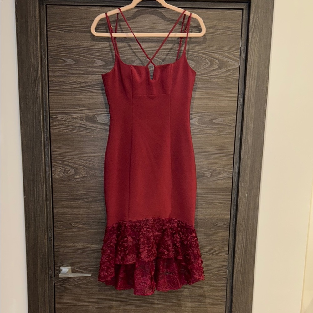 Elegant Red Sleeveless Dress